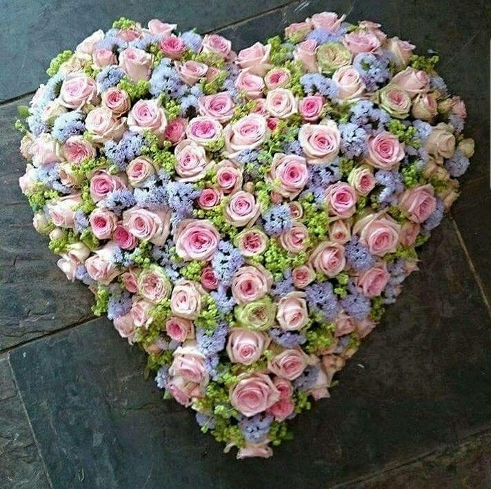 Herzgesteck – BLUMEN KREATIV