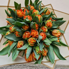 Laden Sie das Bild in den Galerie-Viewer, Tulpenstrauß Olivo